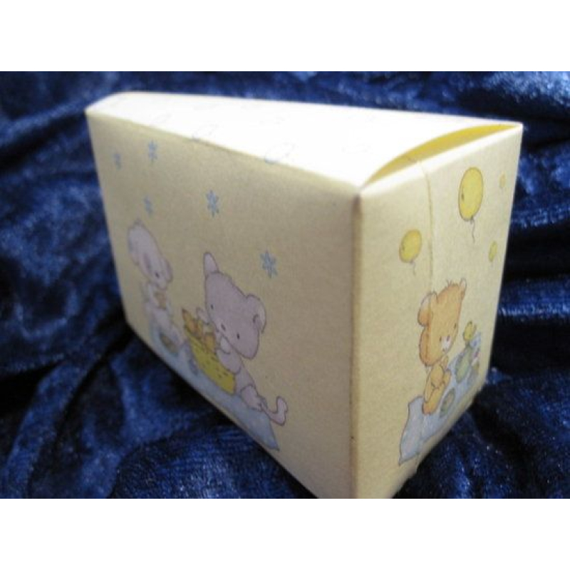 doosje taartpunt vorm geel