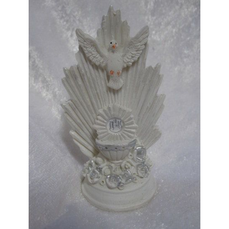 beeldje kelk en duif