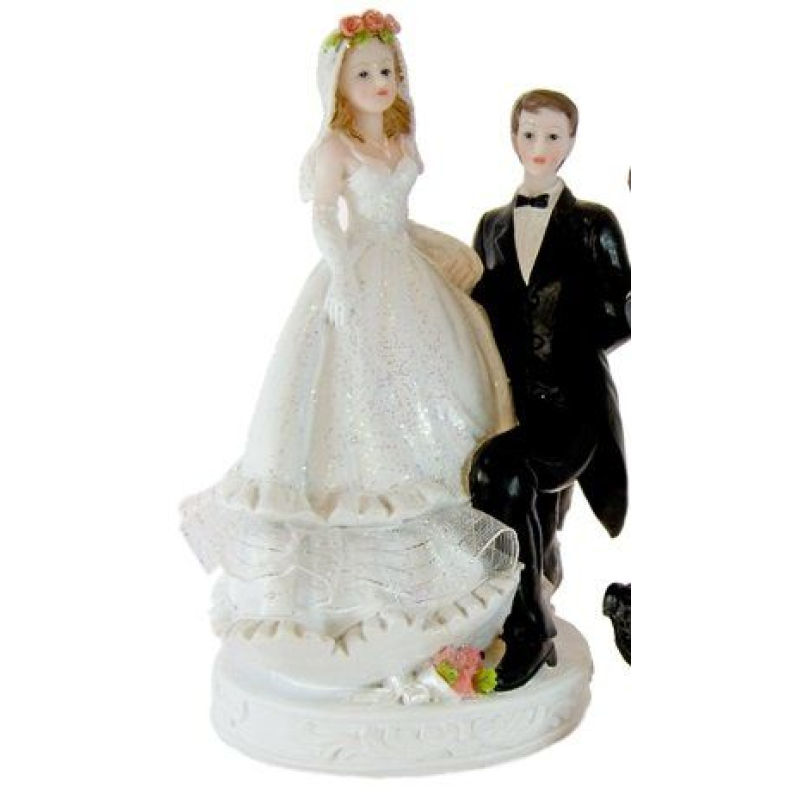 Bruidspaar knielende man