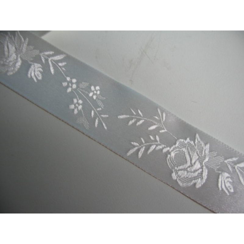 satijnlint huwelijksrozen