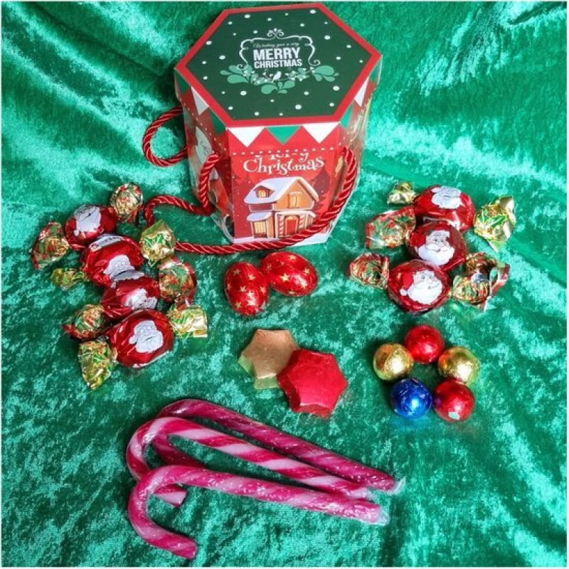 kerstbonbons in zeskantig doosje 200 gram
